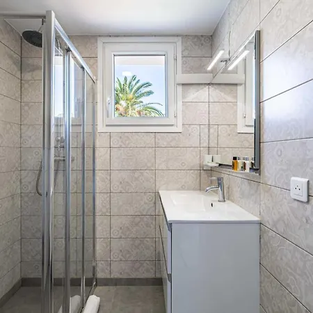 Splendid Flat Centre With Parking And Swimming Pool - 2br6p * 圣特罗佩